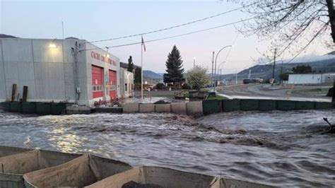 Flooding of Bonaparte River means more evacuation orders for Cache Creek, B.C.